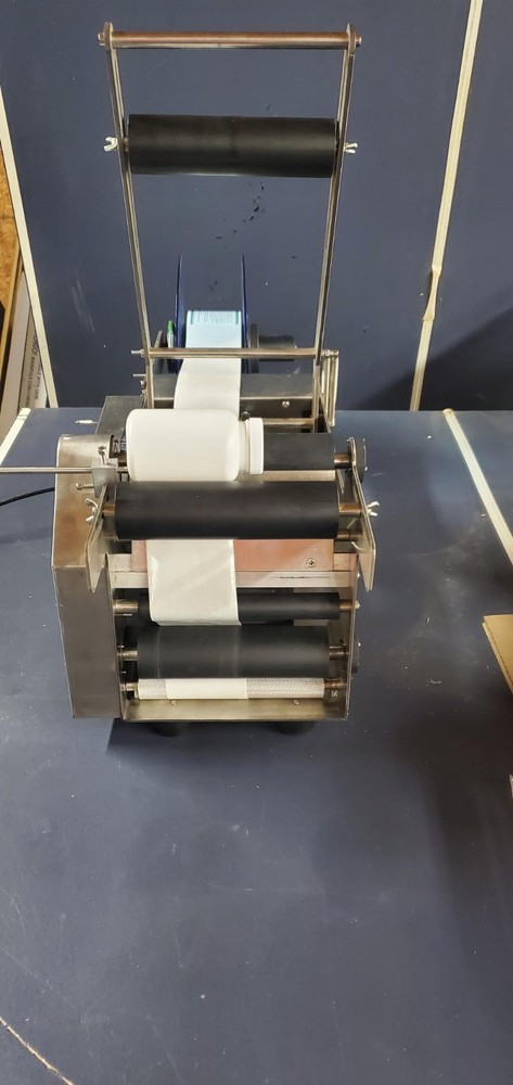 Round Bottle Labeling Machine MT-50 Semi-Automatic - Used