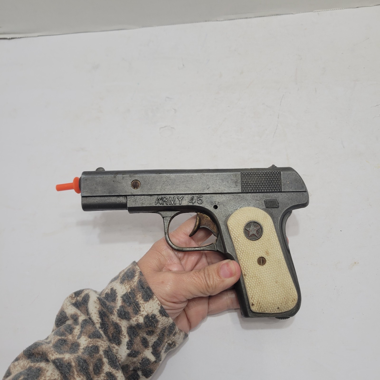 VINTAGE HUBLEY ARMY 45 CAP GUN - COLT 1911