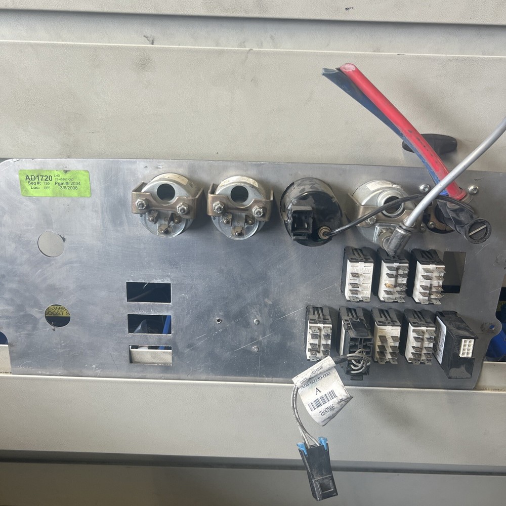 Freightliner CENTURY SWITCH PANEL and gauges