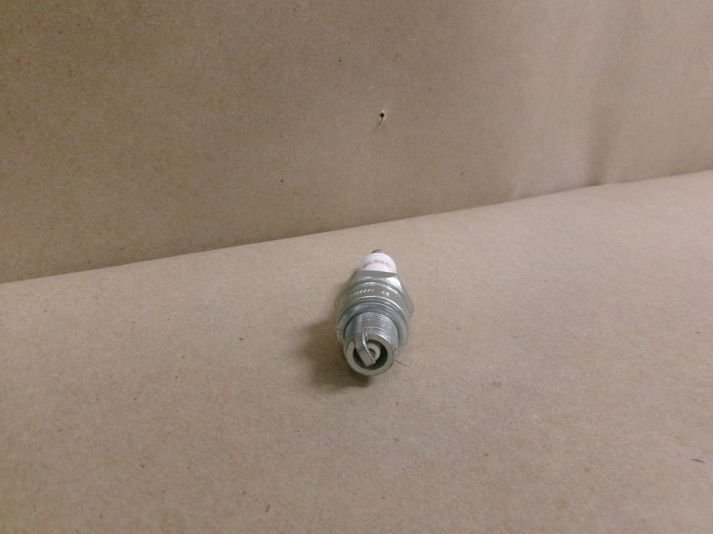 New Champion QL82C Spark Plug