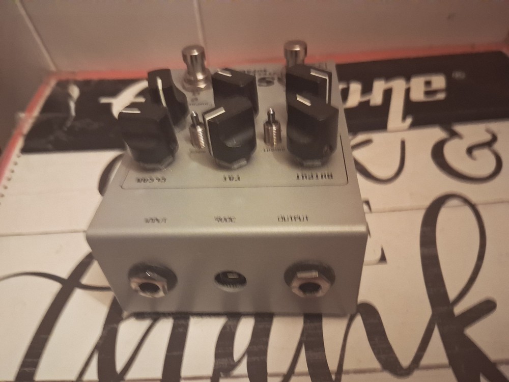 Vertex Effects Steel String Supreme Overdrive Pedal - Silver