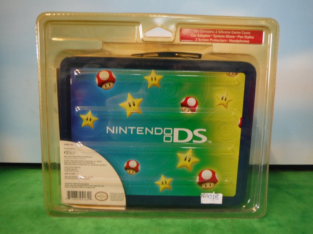 NINTENDO DS LITE ULTIMATE STARTER KIT LUNCH BOX *NEW*