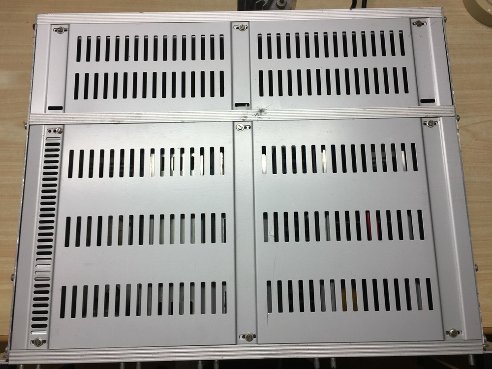 Broadcast Professional Transmitter 20 w - from 88 to 108 Mhz - Elecktro Elco