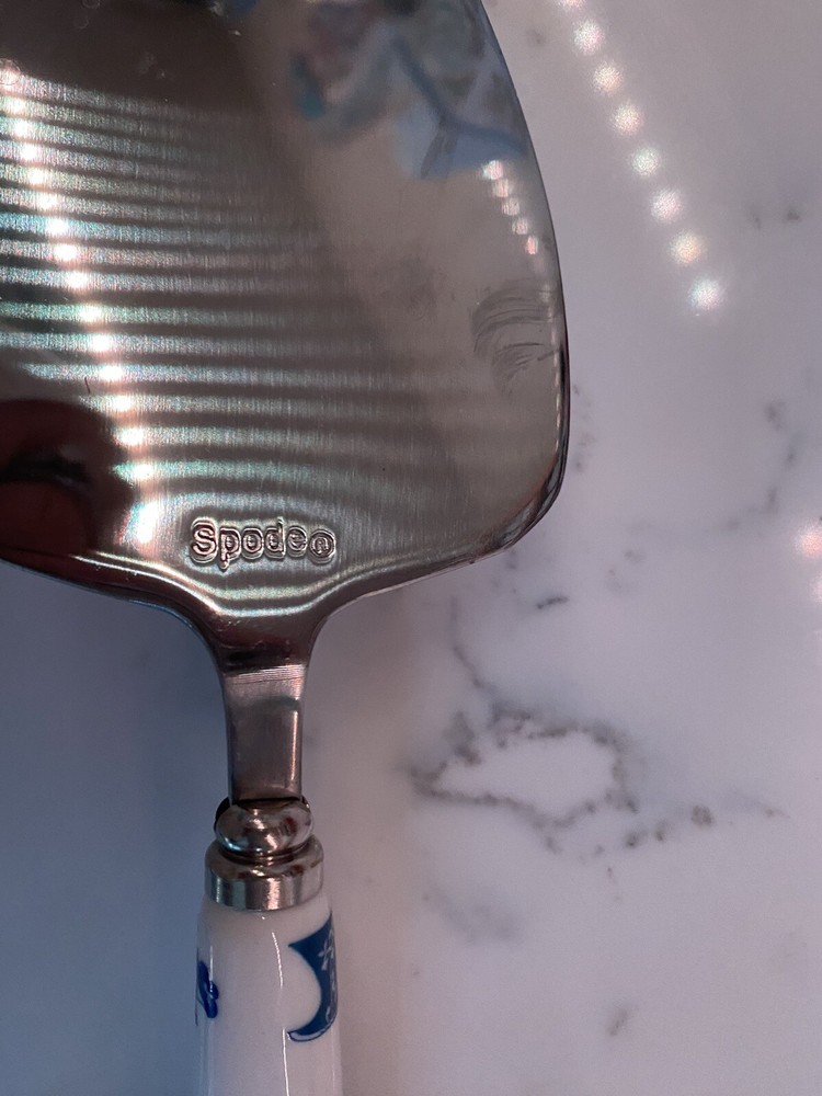 Spode Blue and White Pie/Cake Server