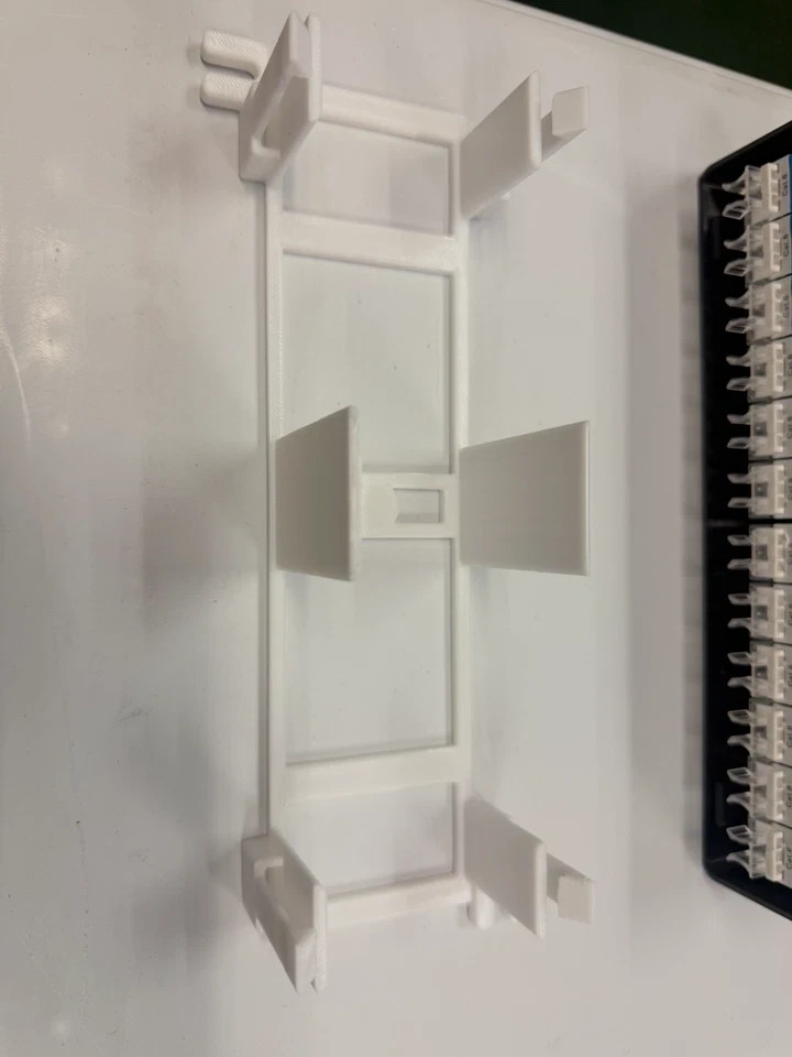 12 Port Patch Panel Wall Mount New Black And White
