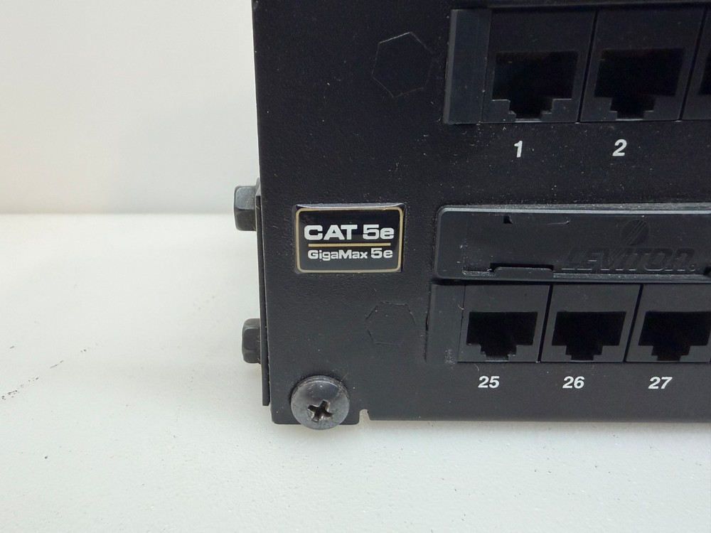 Leviton 5G596-U48 48-Port Cat5 Universal Patch Panel with Bracket Free Shipping