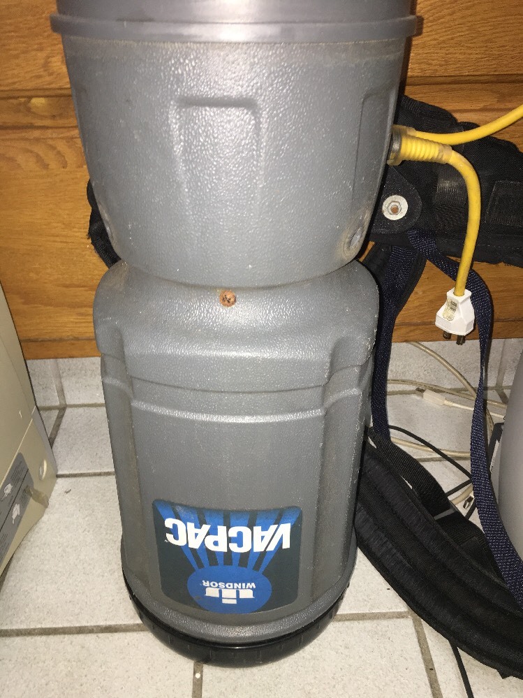 windsor cleaning machine vacpak