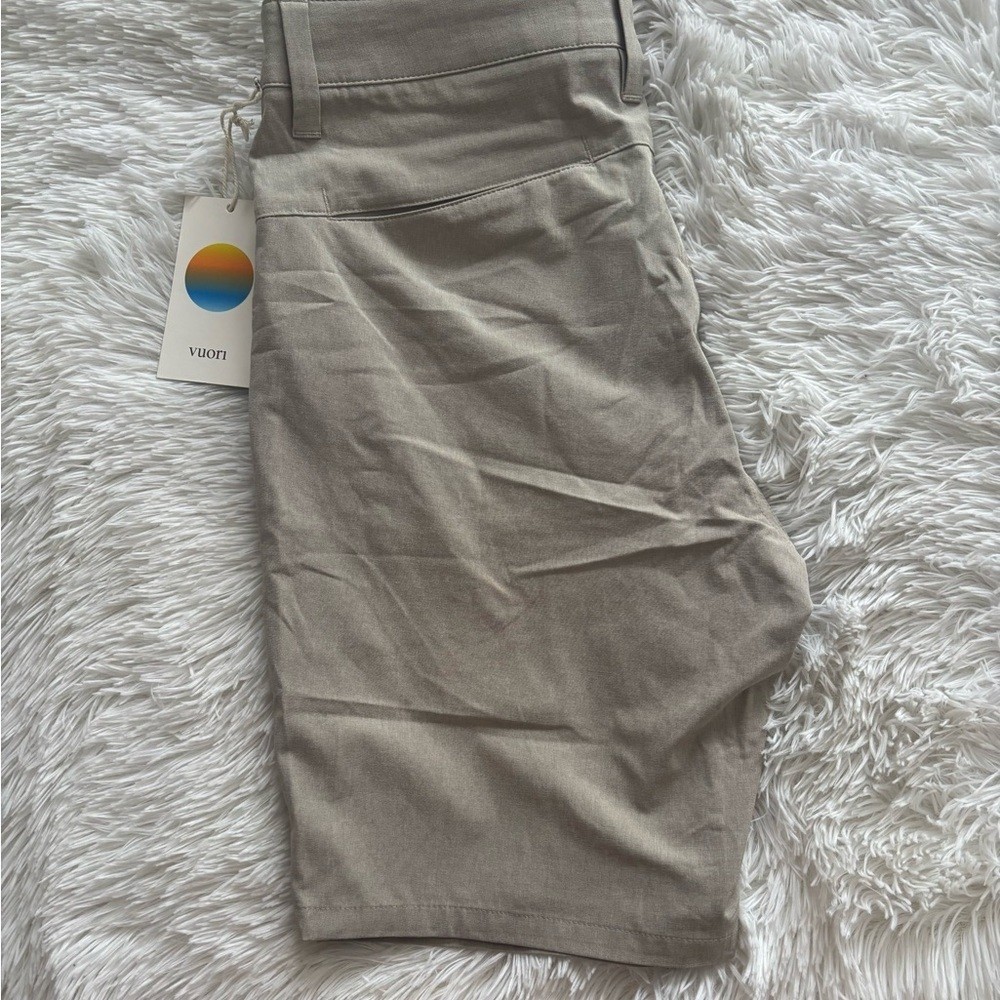 Vuori Men’s Aim short