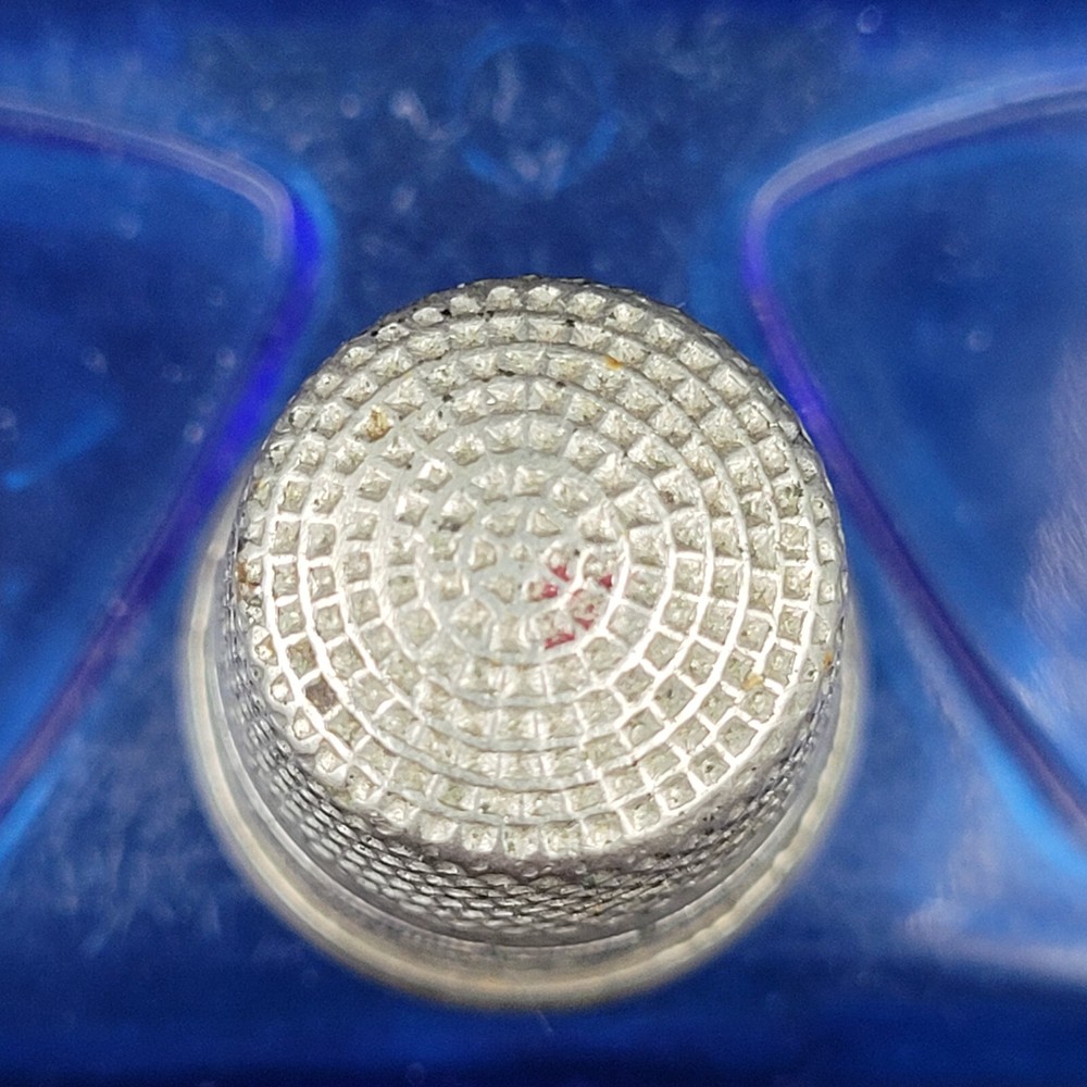 Antique SBC Simon Brothers Leaf Pattern Thimble Size 11