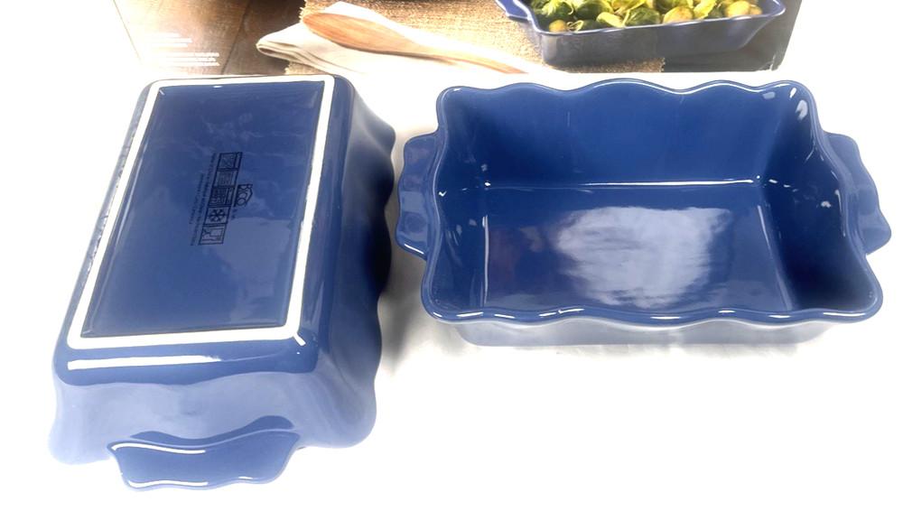 Blue BAKEWARE 3 PC SET SCALLOPED EDGE NIB