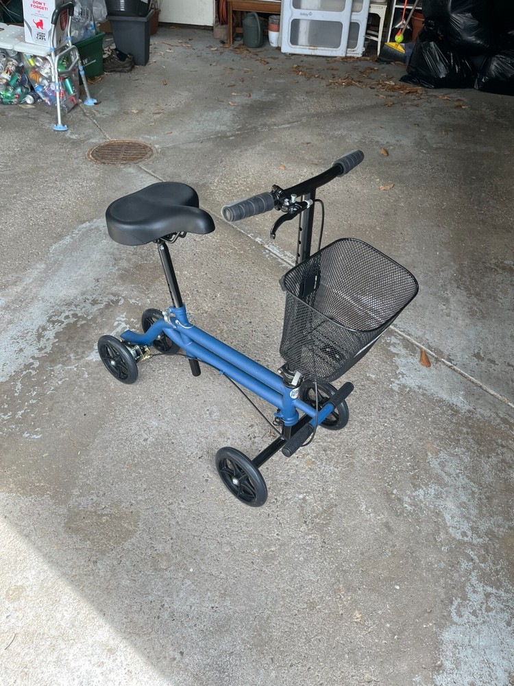 KneeRover® EVO-03 Steerable Seated Knee Scooter - Blue