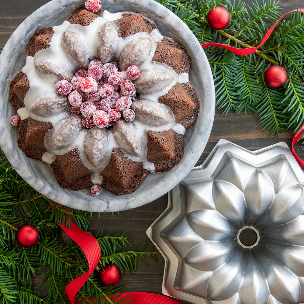 Nordic Ware Vintage Star Bundt®