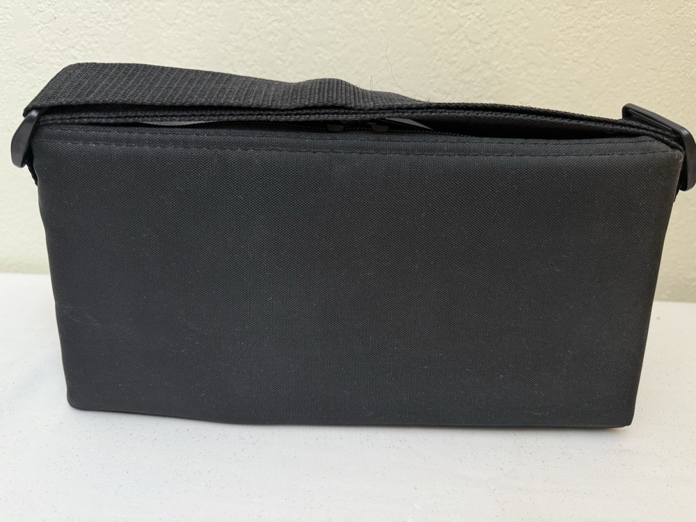 Vintage 2000s Case Logic 30 CD Carrying Case Bag Storage w/Strap