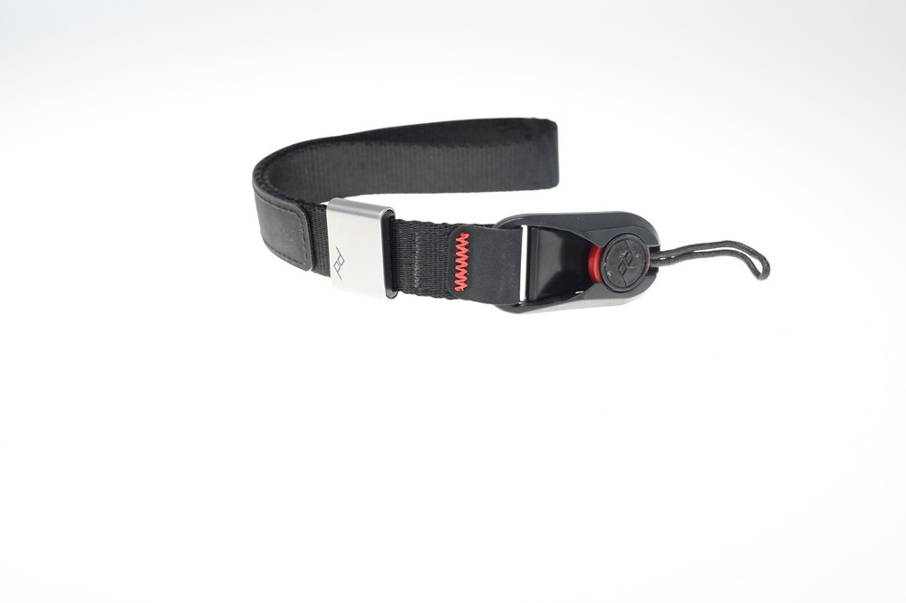 Peak Design Wrist Cuff Strap Black Red #G320