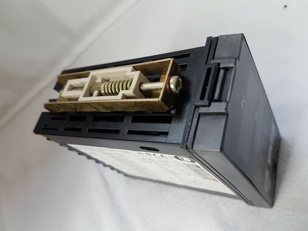 Pair of Mounting clips for Omron E5EK Digital Controller - Good Used