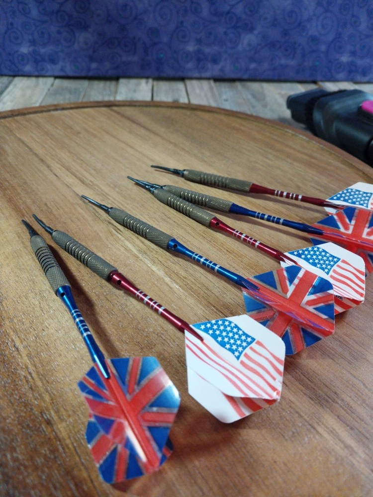 American & British Darts that are Vinage with Plastic tips