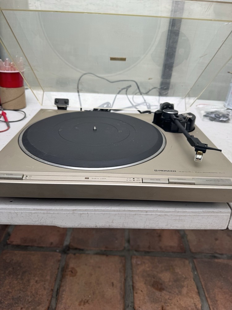 Pioneer PL -7 DD full automatic turntable needs new needle