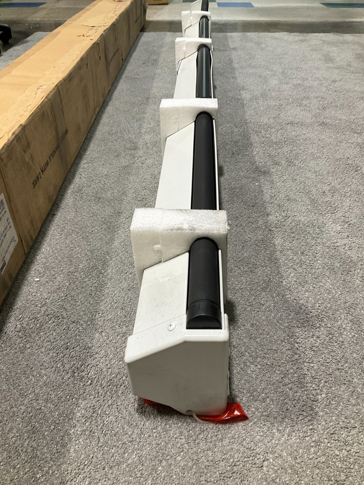 Da-Lite Model C Projector Screen with CSR 58"x104" 92688 ✅❤️️✅❤️ OPEN BOX!