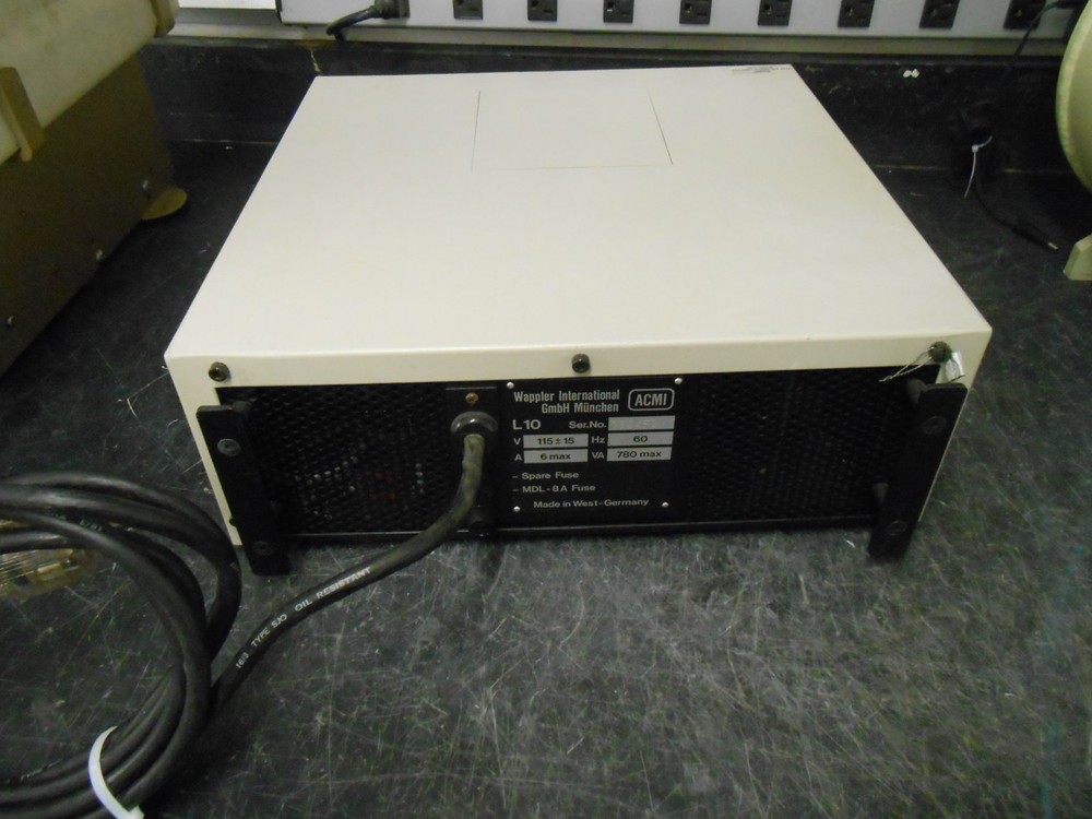 ACMI L-10 ENDOSCOPIC LIGHT SOURCE