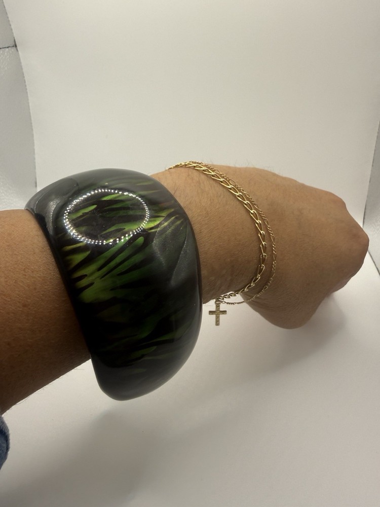 Acrylic Bangle Bracelet Vintage