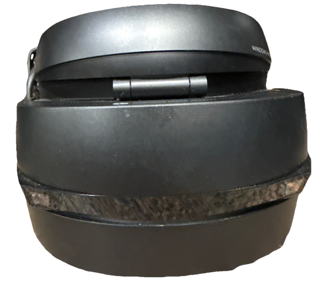 HP Windows Mixed Reality VR Headset Developers Edition - Cable & Controllers