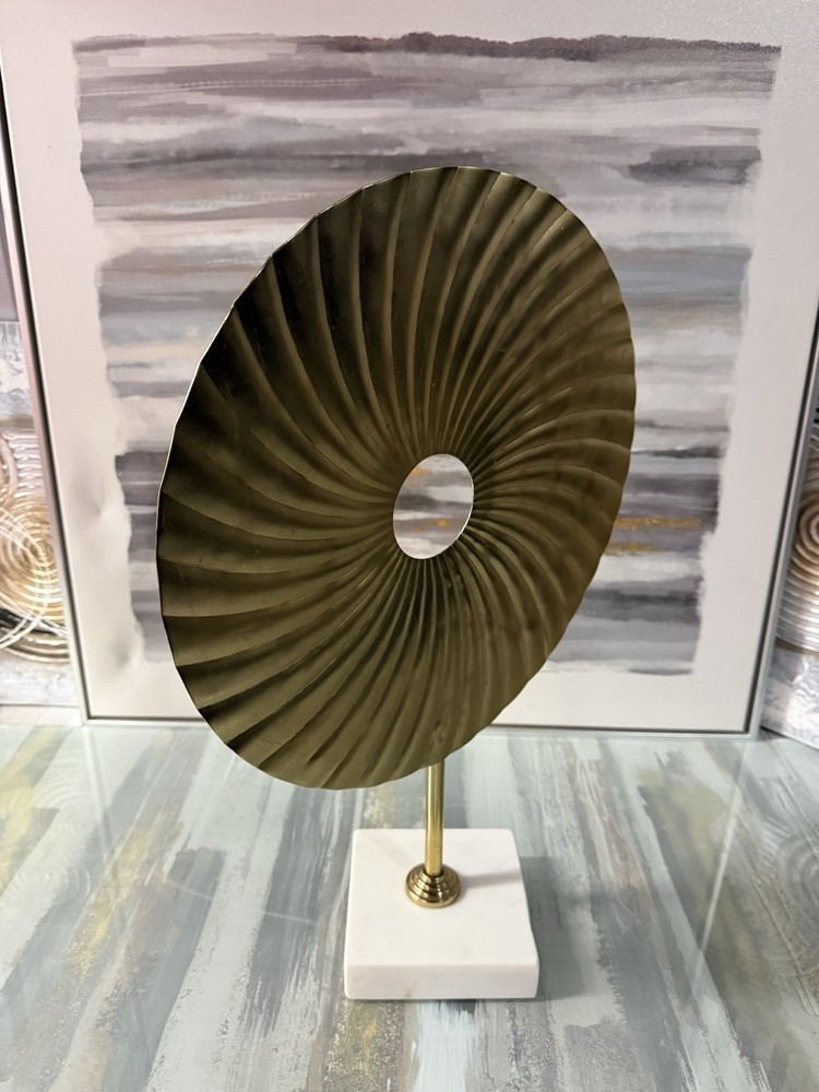 Modern Home Decor Set - ExcellentCondition