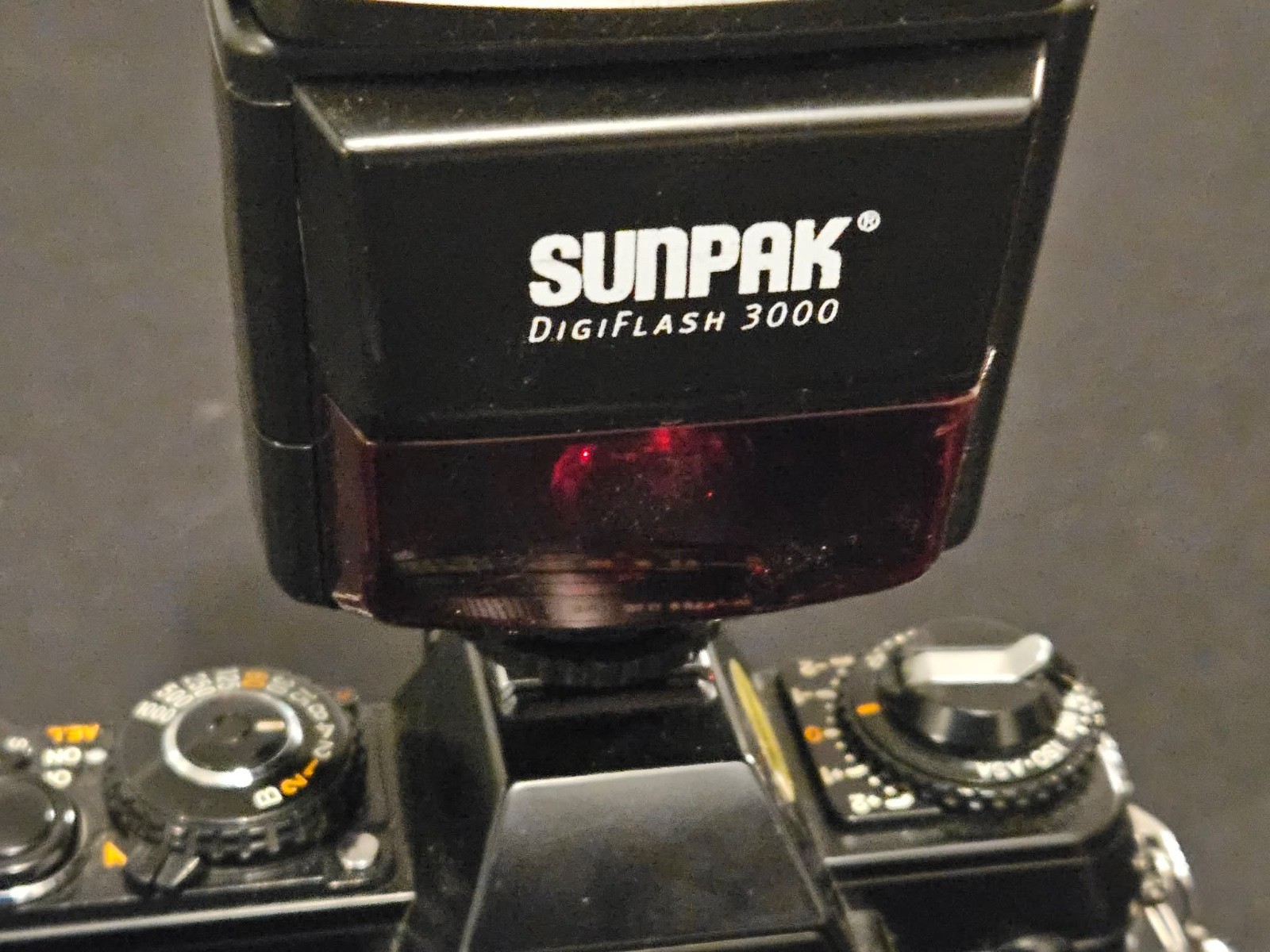 Konica FT-1 Motor 35mm Film Camera w/ Vivitar 70-150mm Lens & Sunpak Flash Test