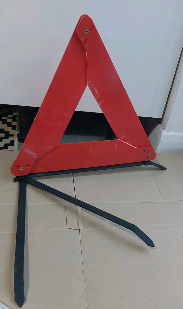 PLASTAR LARGE WARNING HAZARD TRIANGLE FOLDABLE