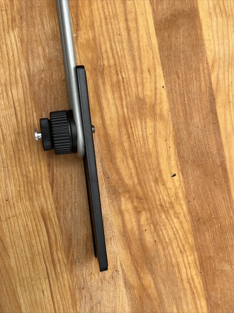 PhotoCo Quick Flip Professional Camera And Flash Bracket Made In Germany
