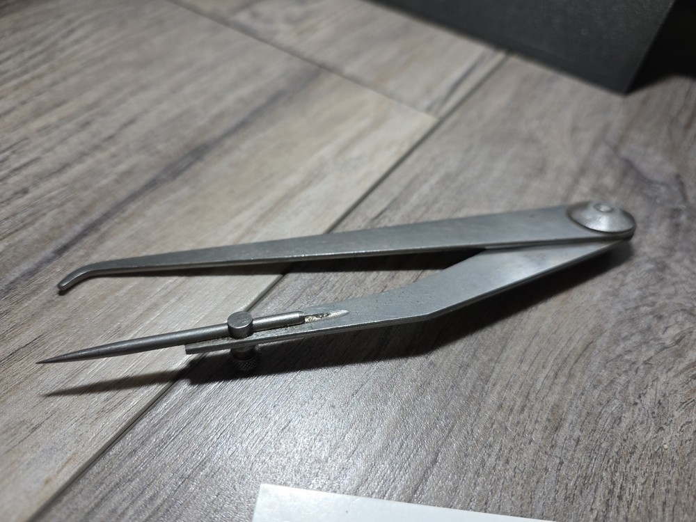 L.S. Starrette No. 243 External Scriber/Caliper 6.5"