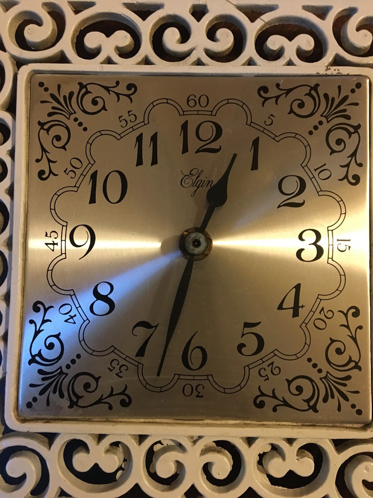 Elgin Trivet Kitchen Clock, Vintage Timepiece, "C" Battery