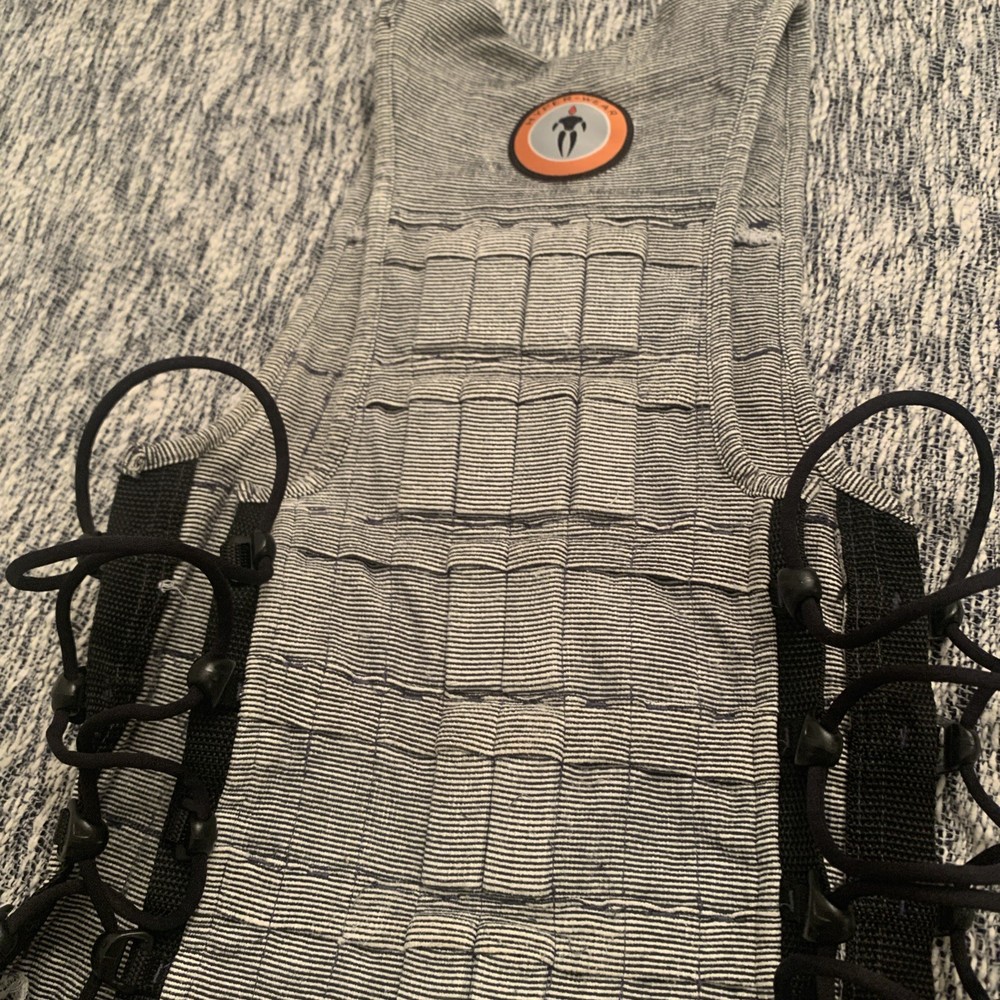 Hyperwear Hyper Vest PRO Weighted UNISEX Small Black & Silver