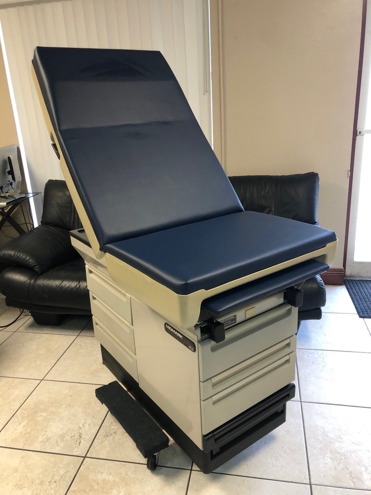 Midmark Ritter 404 Exam Table - Refurbished BEAUTIFUL!!!!
