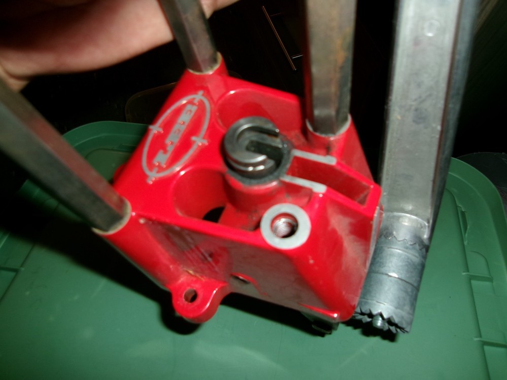 LOT #G LEE 3 HOLE RELOADING PRESS