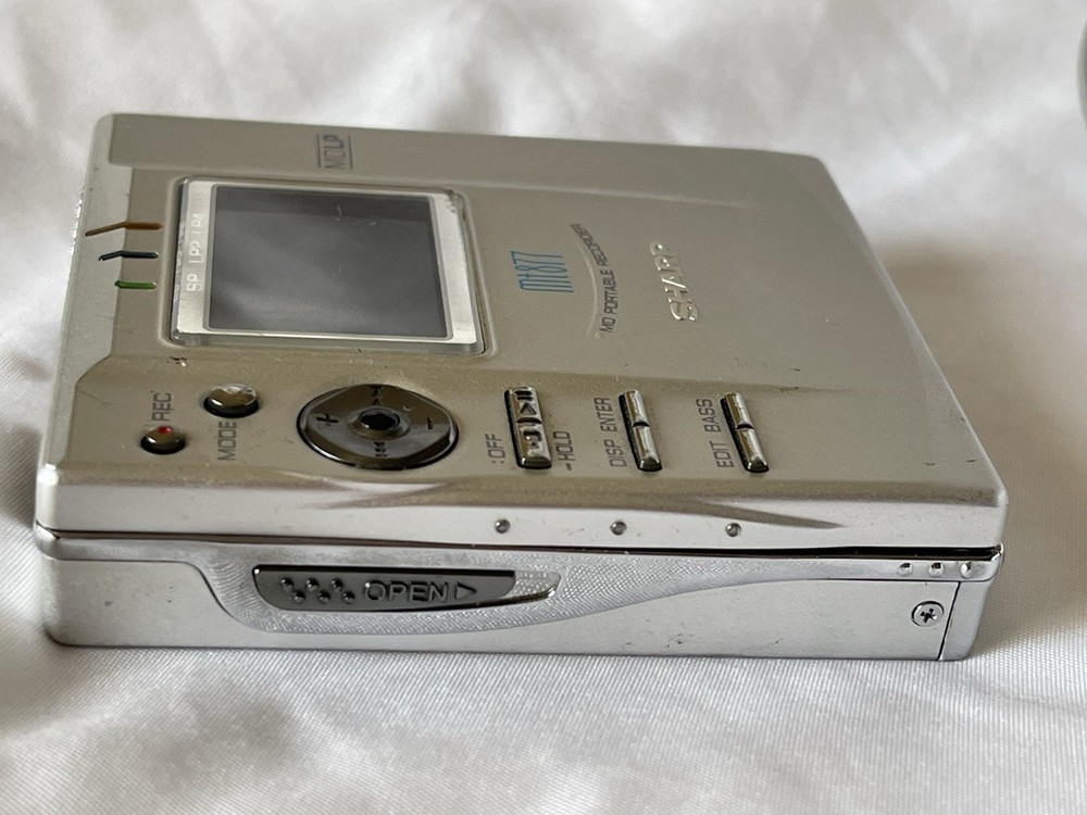 SHARP MD-MT877 MD PORTABLE DIGITAL RECORDER Tested Works