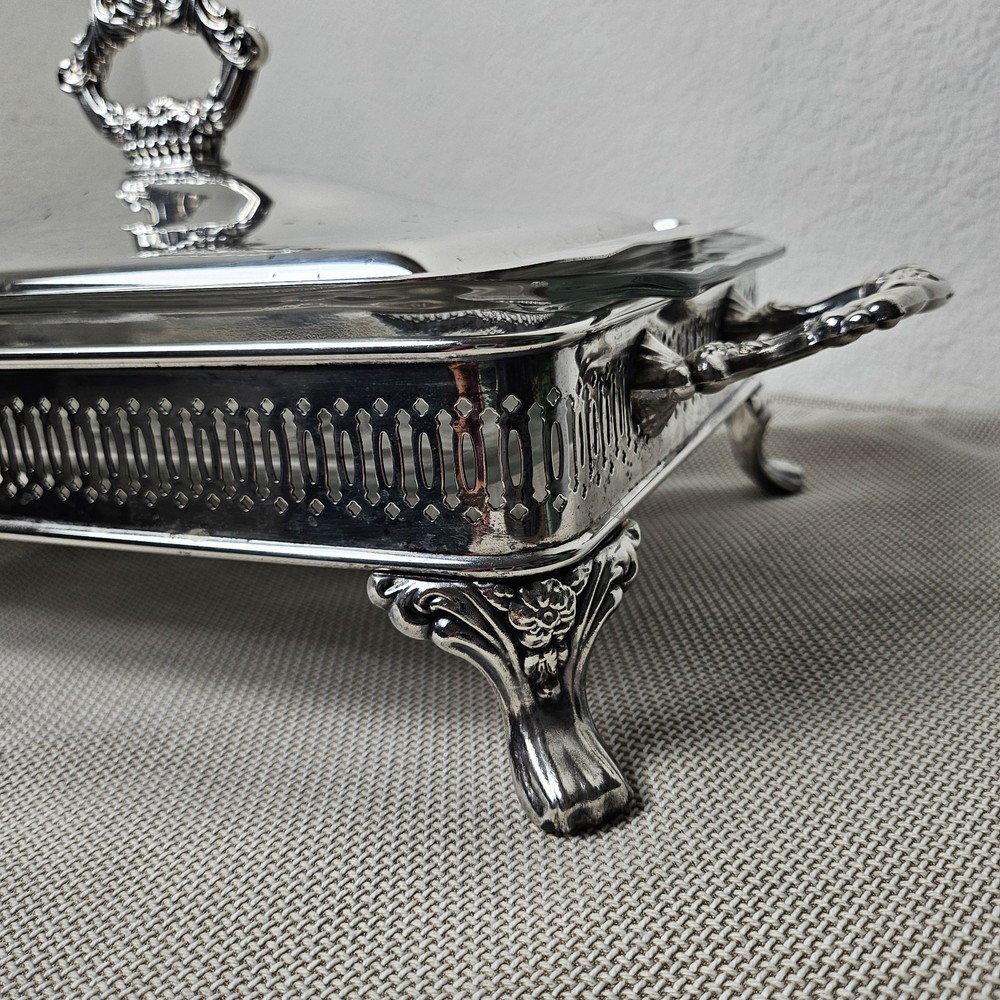 Vintage Oneida Silver Plated Pyrex Casserole Dish Holder Footed Serving Stand