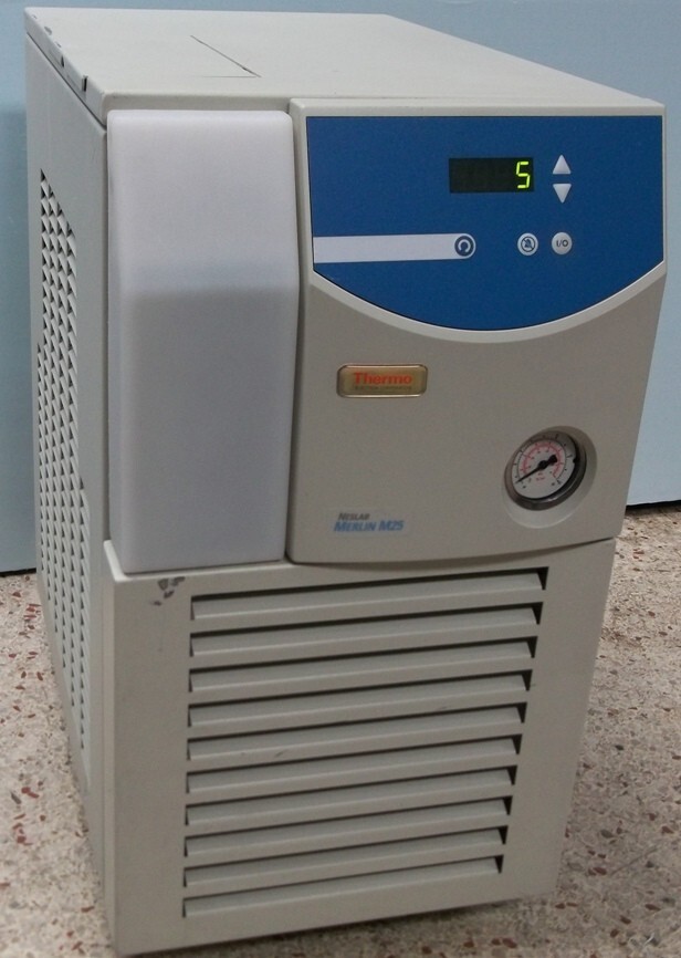 THERMO ELECTRON CORP, NESLAB MERLIN M25 CIRCULATING CHILLER