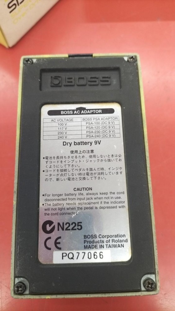 BOSS SD-1 Effects Pedal