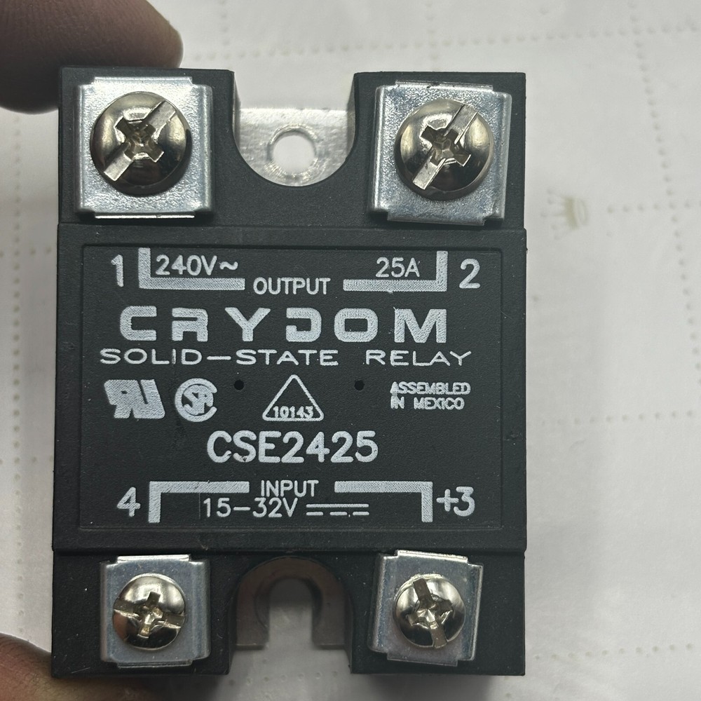 Crydom CSE2425 Solid State Relay, 15-32V, Panel Mount ⭐