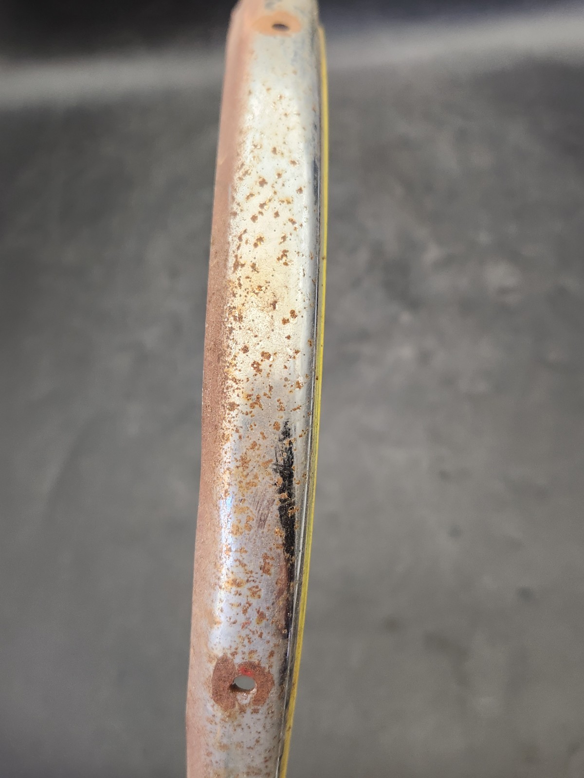 Schwinn Yellow Fastback Stingray Original Paint Chain Guard 5 speed Vintage