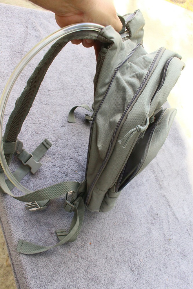 Small Light weight Day Back Pack Hydration backpack Molle Hook Loop Grey OS