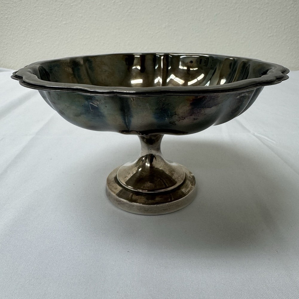 Vintage Oneida Silver Plated Candy / Mint Dish - 5.75"