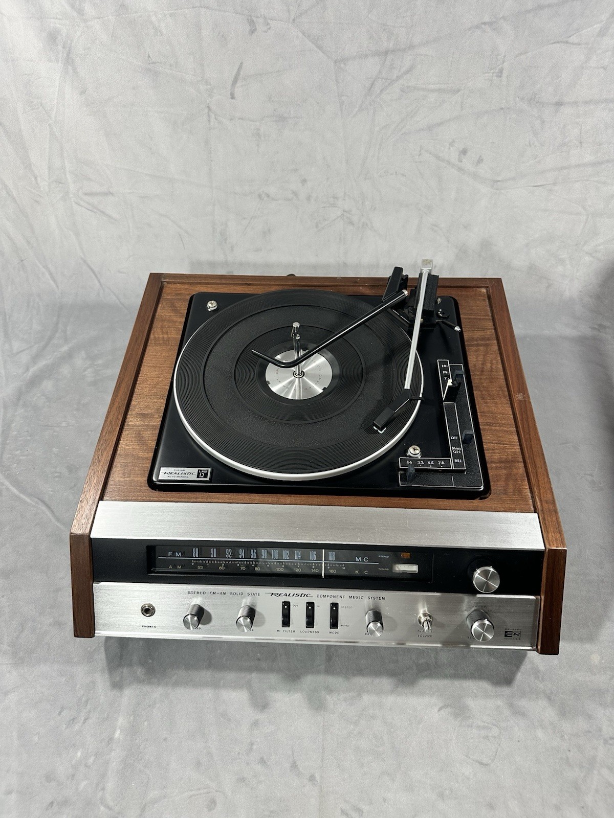 Realistic components music system model MC-2000 great condition