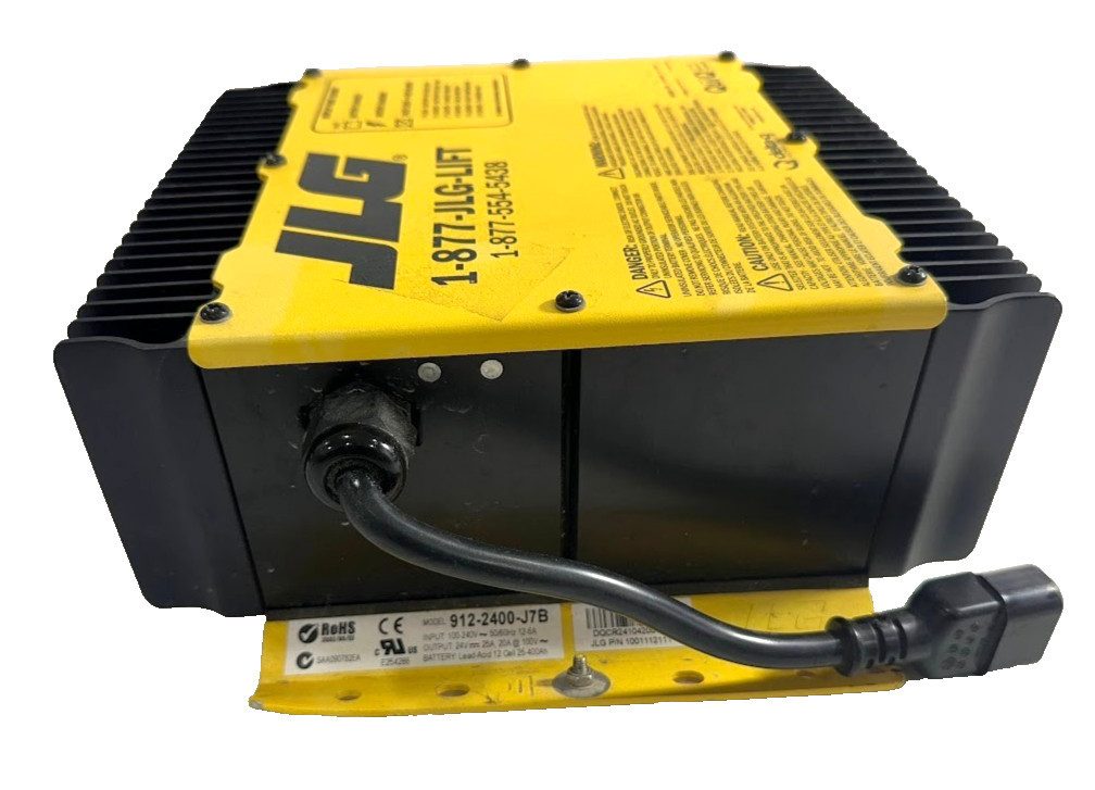 JLG BATTERY CHARGER 1001112111-1930ES 2630ES 3246ES 2030ES 2646ES PRE-OWNED 24 V