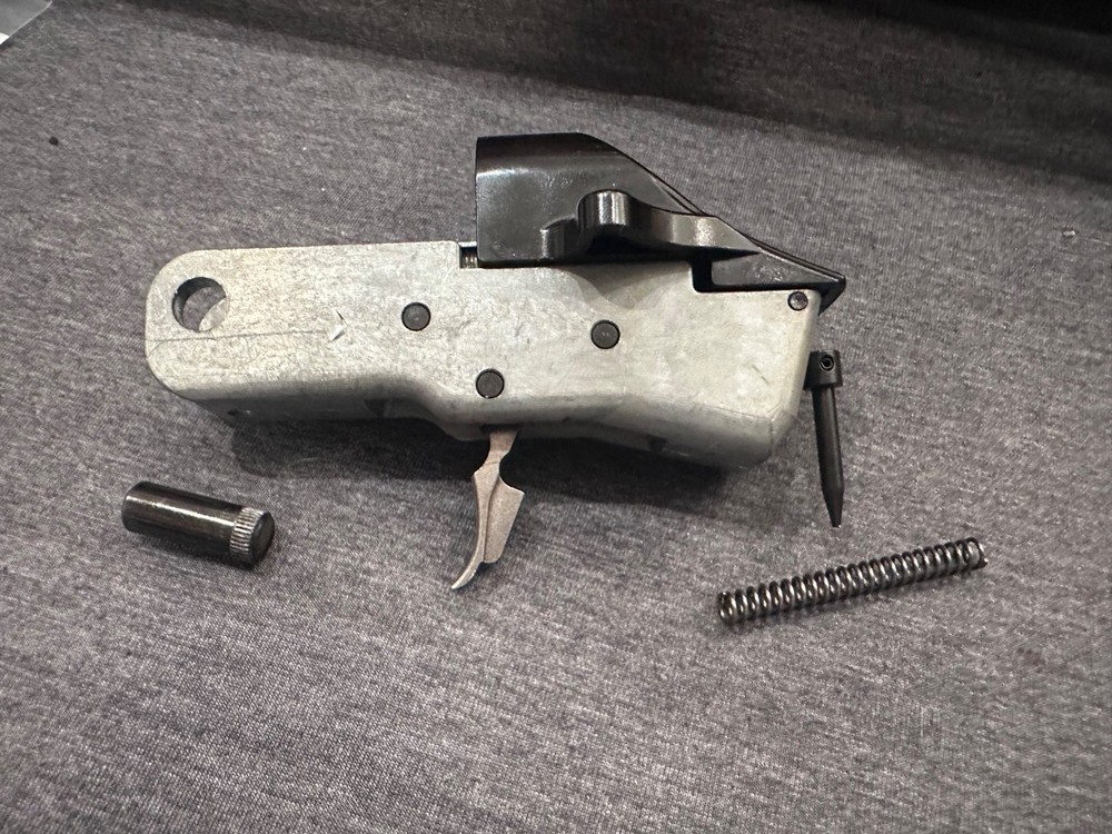 THOMPSON CENTER .50 CAL IMPACT  MUZZLELOADER Trigger Assembly  USED CONDITION.