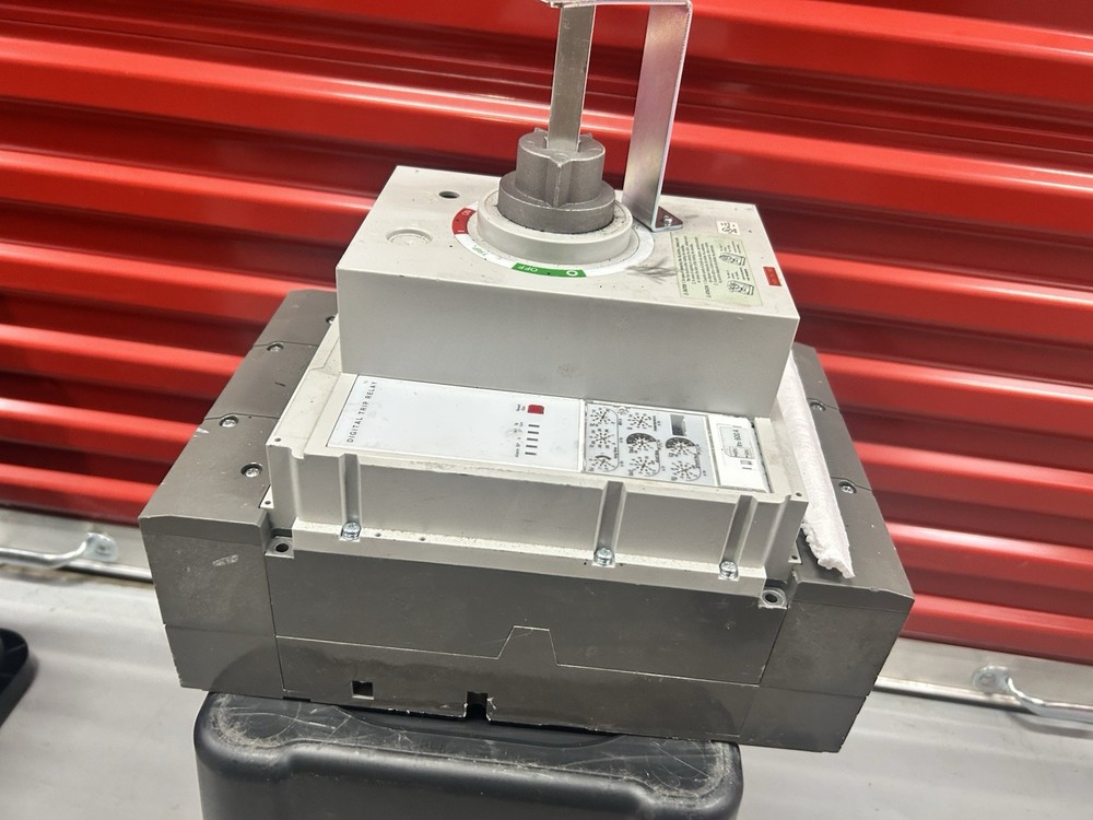 ABB Tmax 600A AC Load Break Switch with Digital Trip Relay