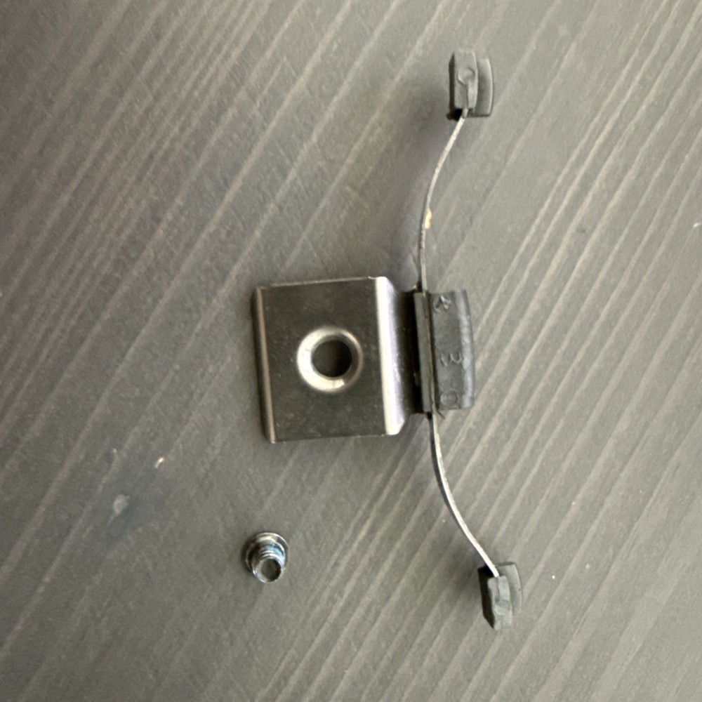 Genuine Volvo Sunshade Guide 9483170