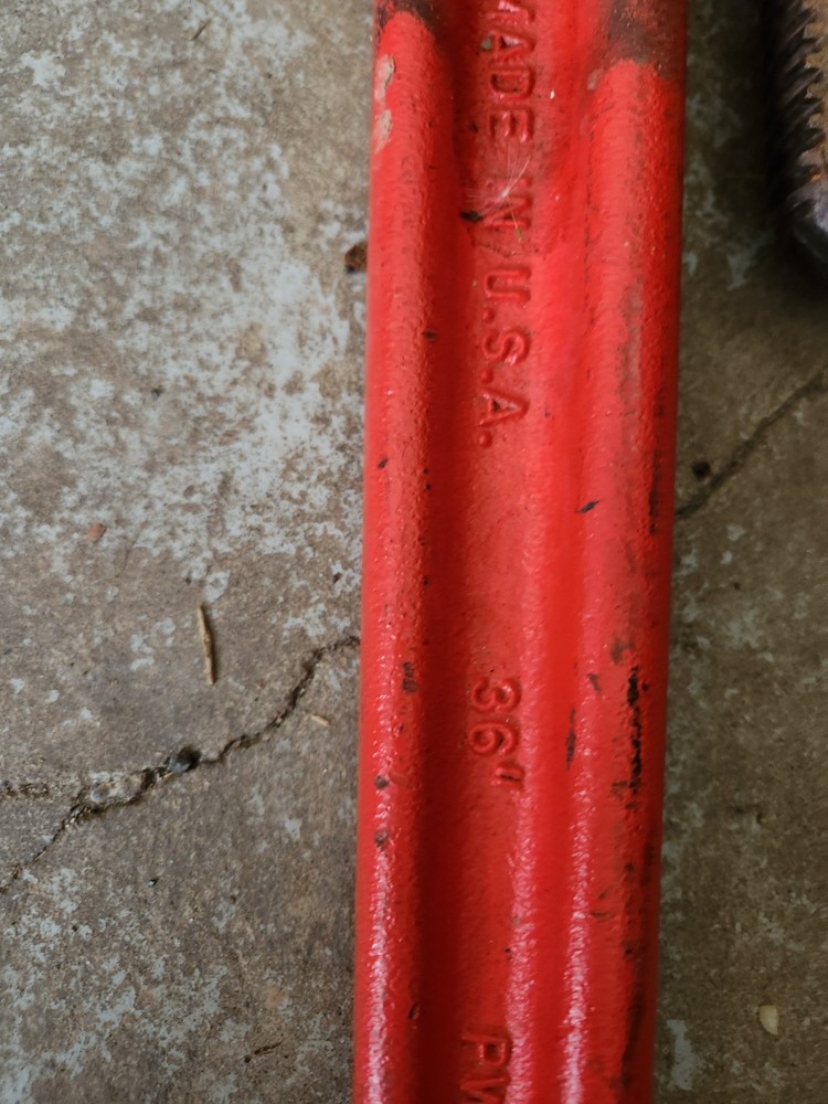 Snap On 36" Pipe Wrench