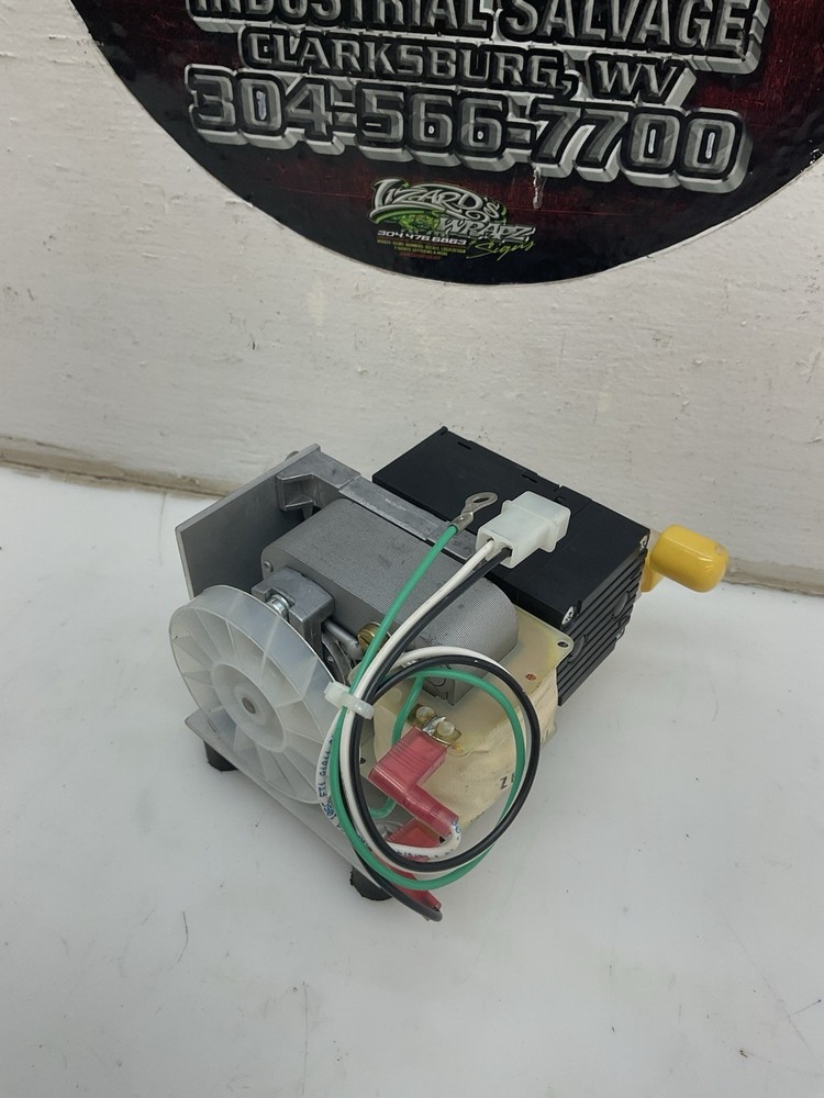 KNF Neuberger Vacuum Pump MPU2236 Tekran NEW