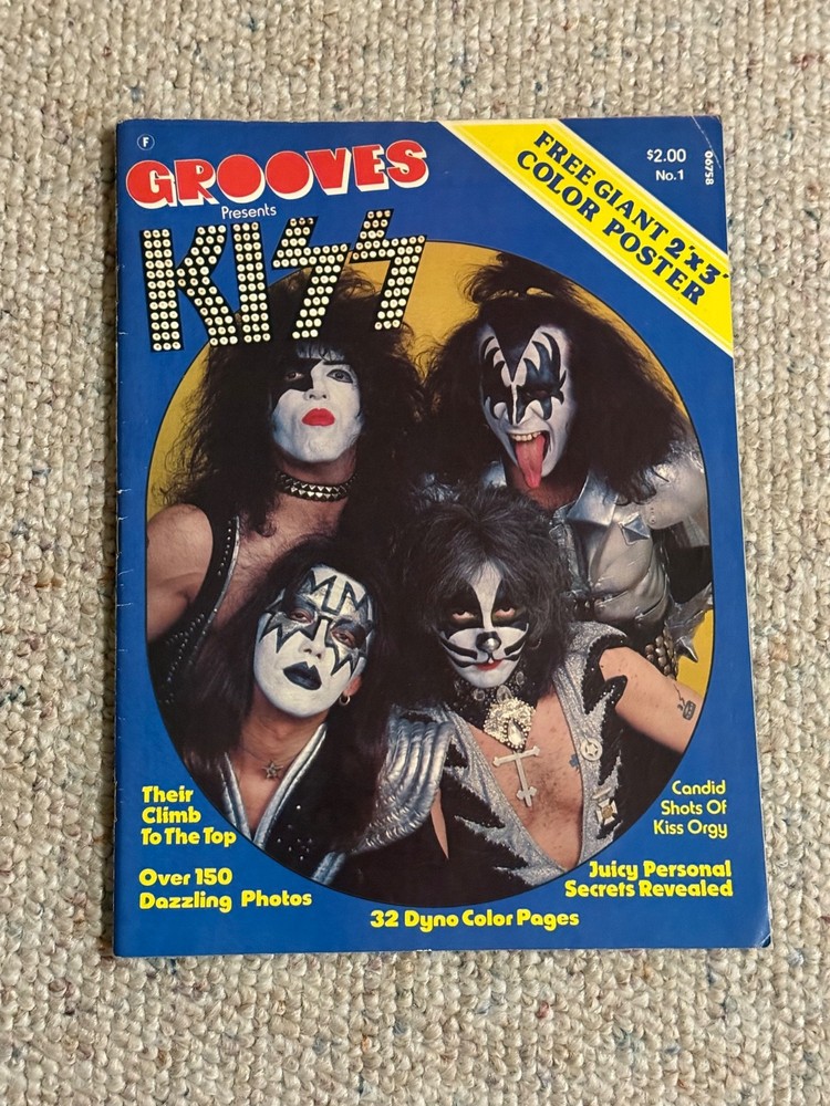 Kiss Grooves Magazines Set of 3